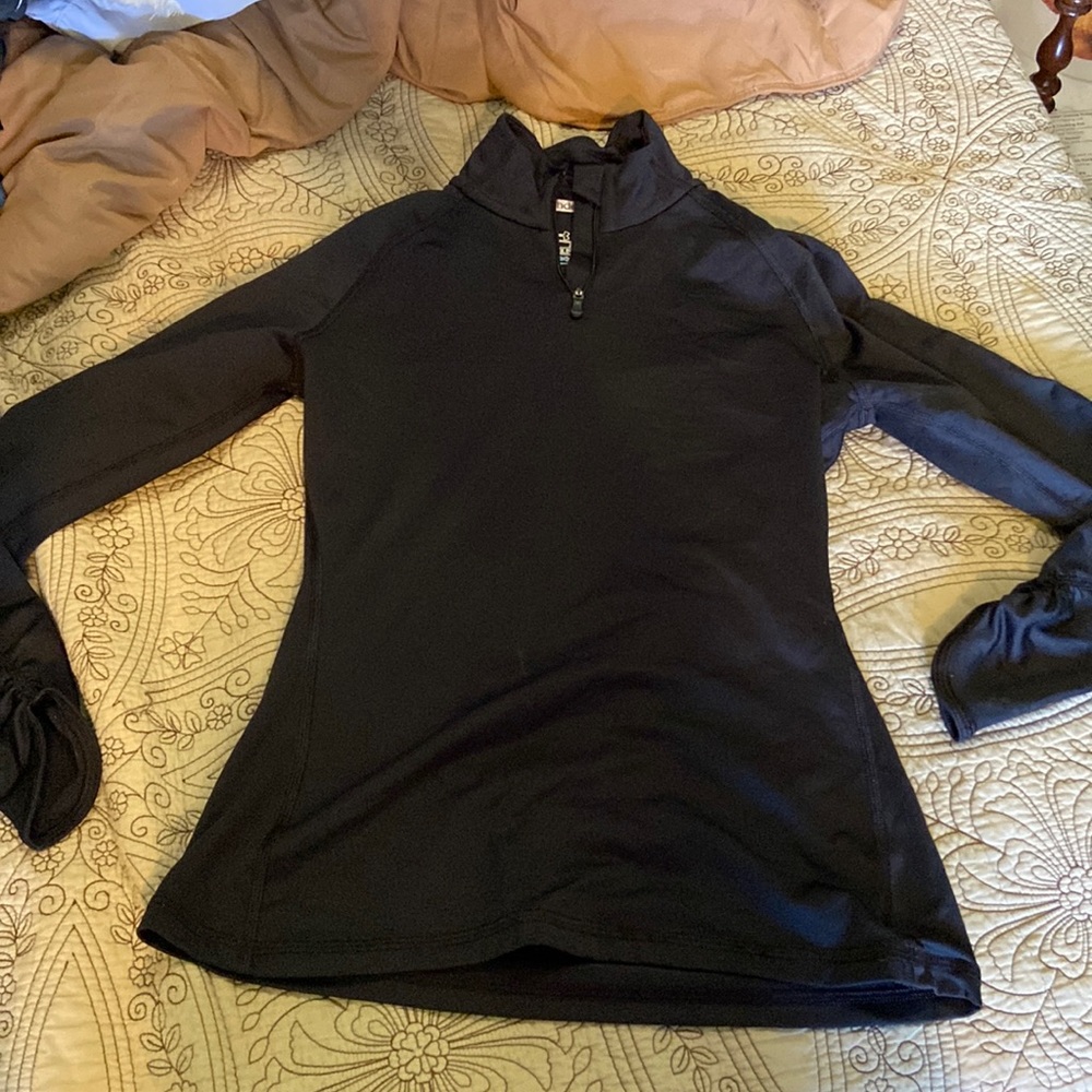 Under Armour size medium fitted cold gear black